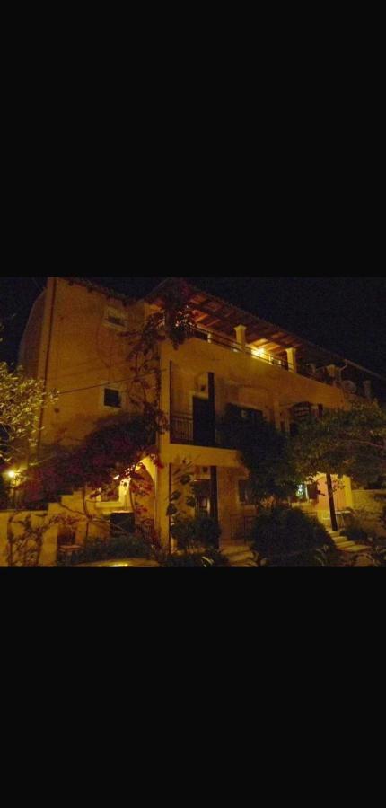Villa Efterpi Κοντόκαλι Εξωτερικό φωτογραφία